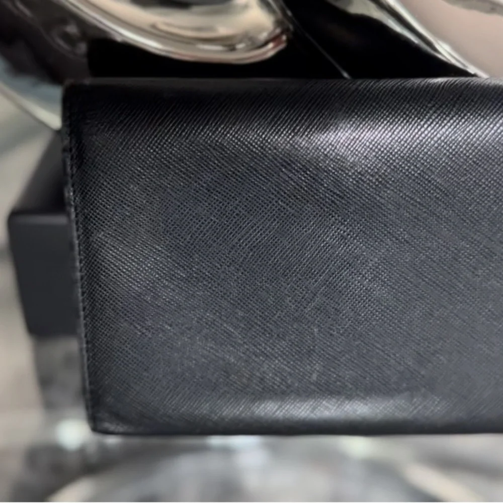 Authentic Large Black Saffiano Leather Prada Wallet - Picture 2 of 5